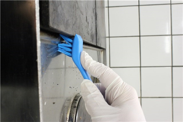 Vikan detail borstel met schraap rand hard 3195