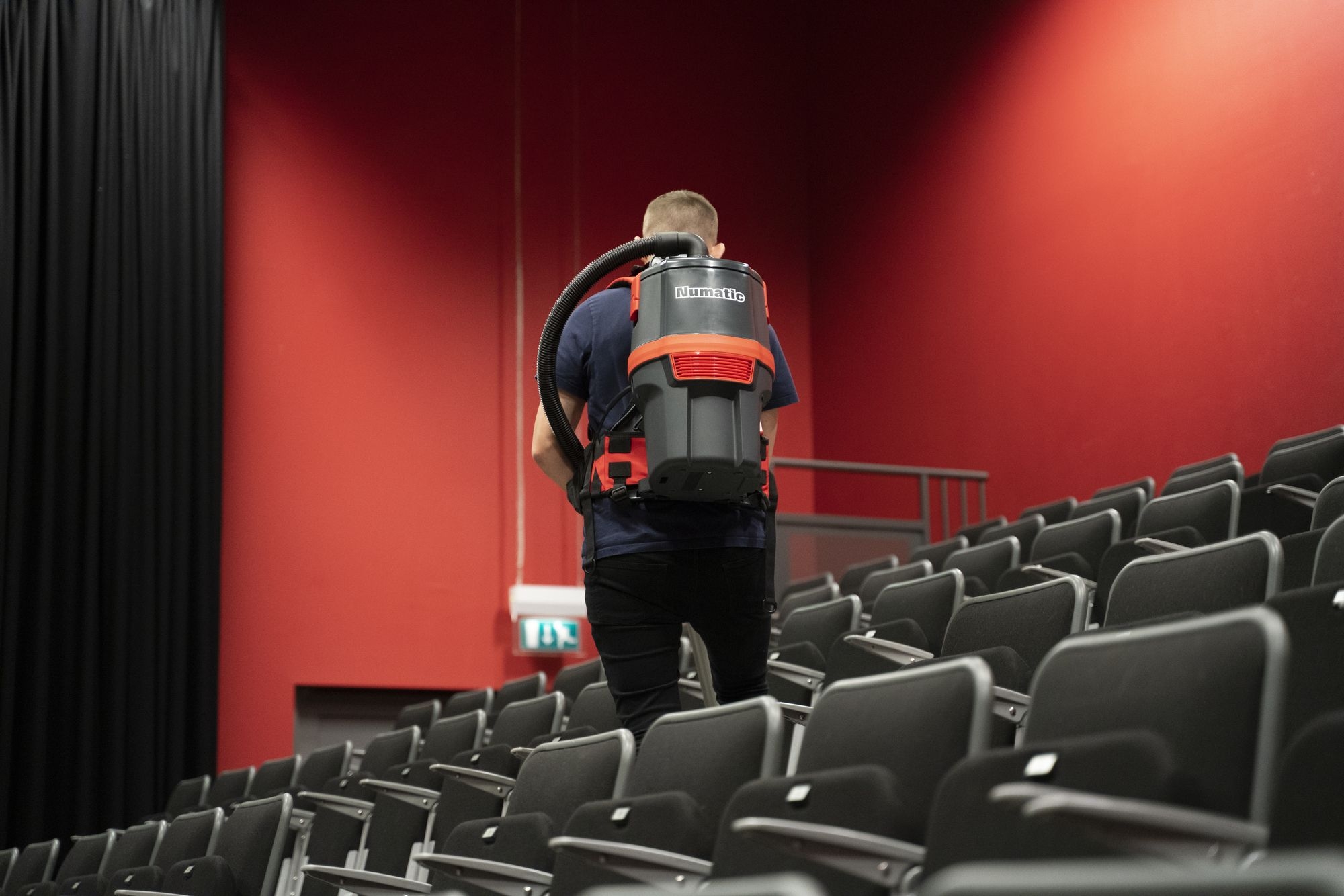 Numatic Rugstofzuiger met batterij RSB150-NX met kit AA30E